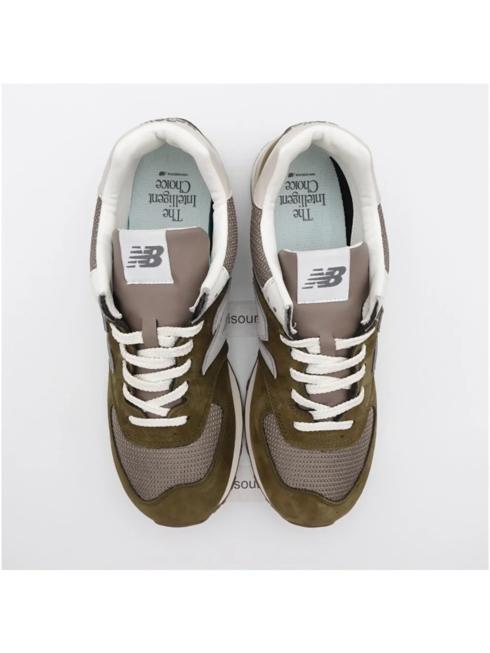 NEW Size 12 Men's New Balance 574 Sneakers U5742RG Calcium/Dark Silver Metallic